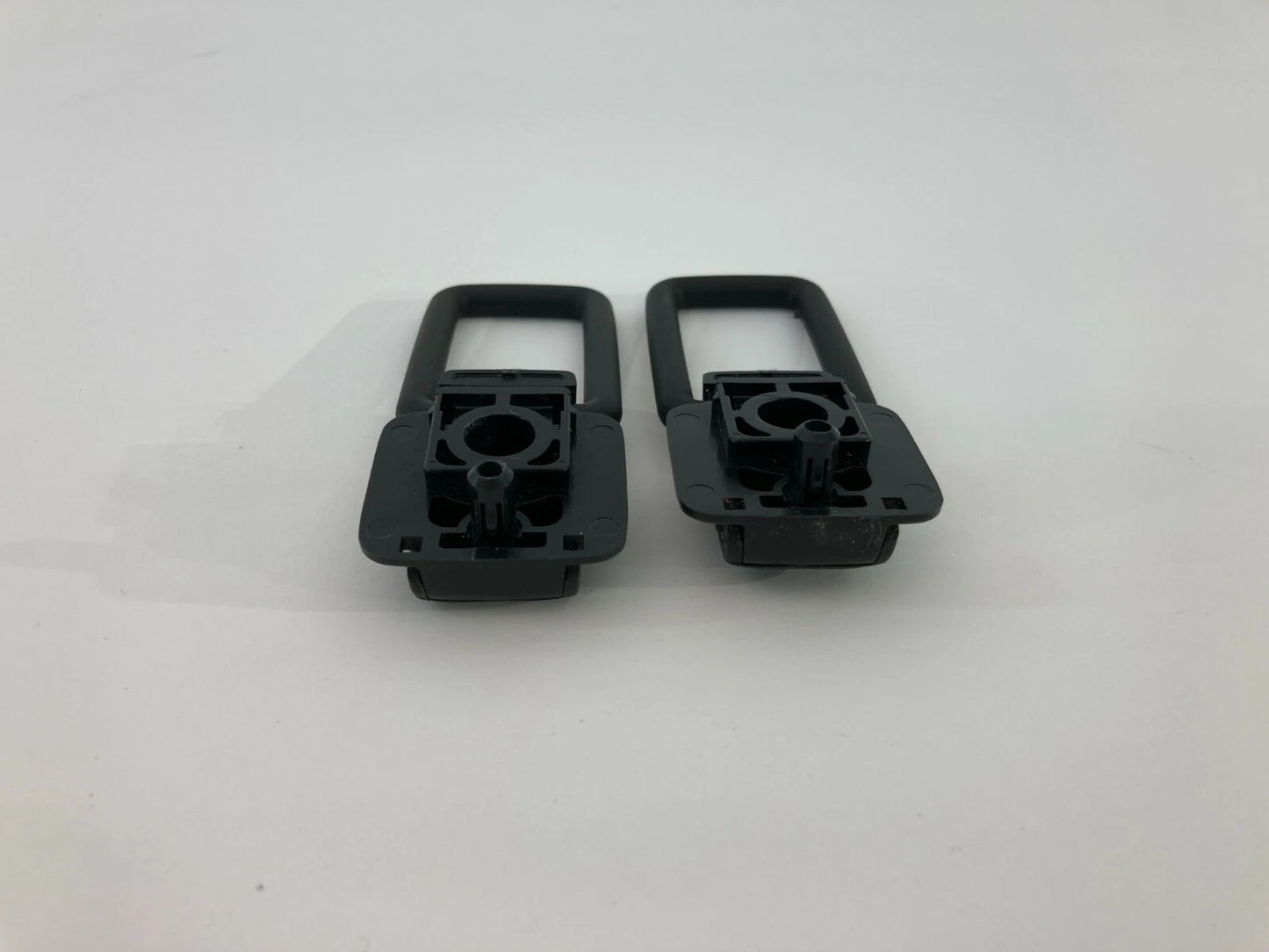 06 07 08 09 10 MAZDA5 MAZDA 5 REAR TRUNK STORAGE CARGO TIE DOWN HOOK PAIR OEM