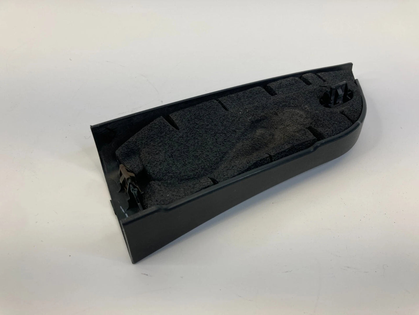 2009-2014 VOLKSWAGEN ROUTAN FRONT RIGHT SIDE INTERIOR MIRROR CORNER COVER OEM