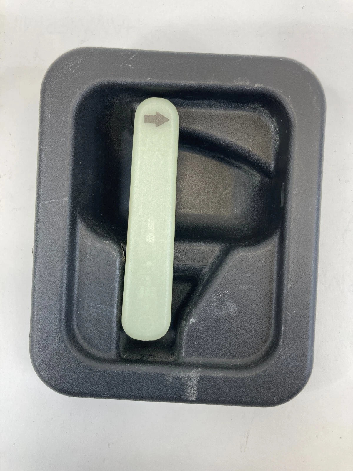 2006-2018 AUDI A6 REAR INTERIOR TRUNK LID RELEASE PULL HANDLE 4F0-867-969-B OEM