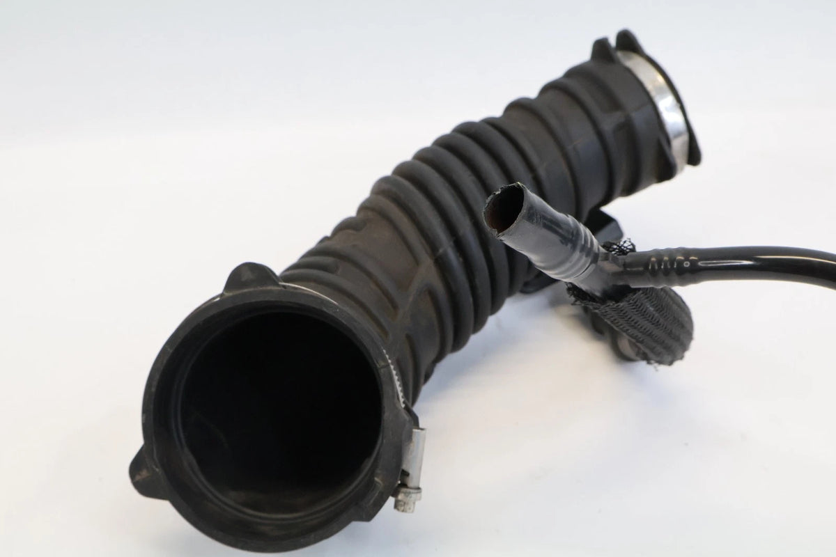 2016-2019 CHEVY CRUZE 1.4 TURBO AIR INTAKE CLEANER HOSE TUBE RESONATOR 42500890