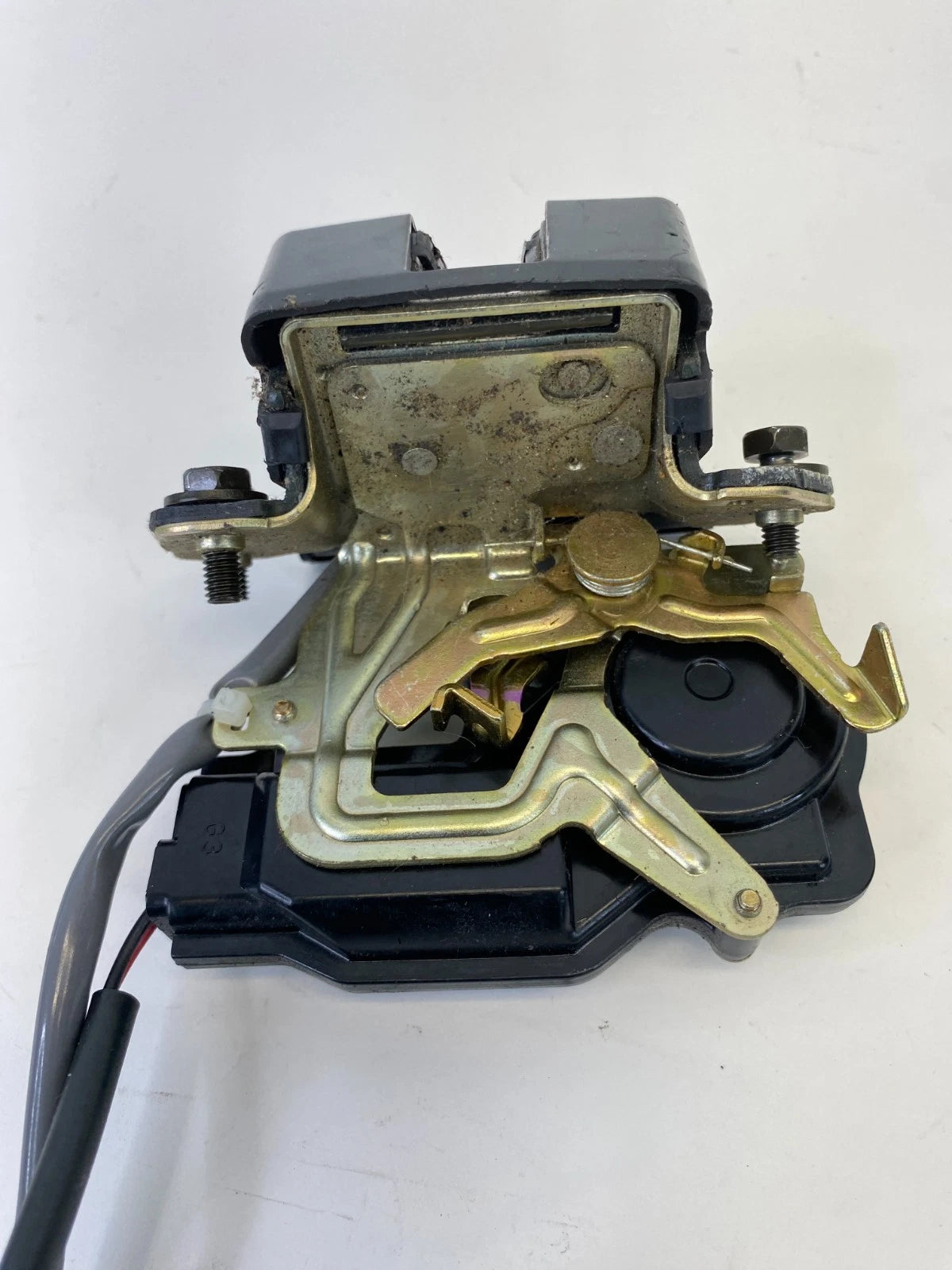 2004-2010 TOYOTA SIENNA MANUAL LIFTGATE LATCH LOCK ACTUATOR HATCH RELEASE OEM