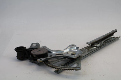 2003-2008 TOYOTA COROLLA FRONT RIGHT DOOR WINDOW MOTOR W/ REGULATOR 85710-AA050