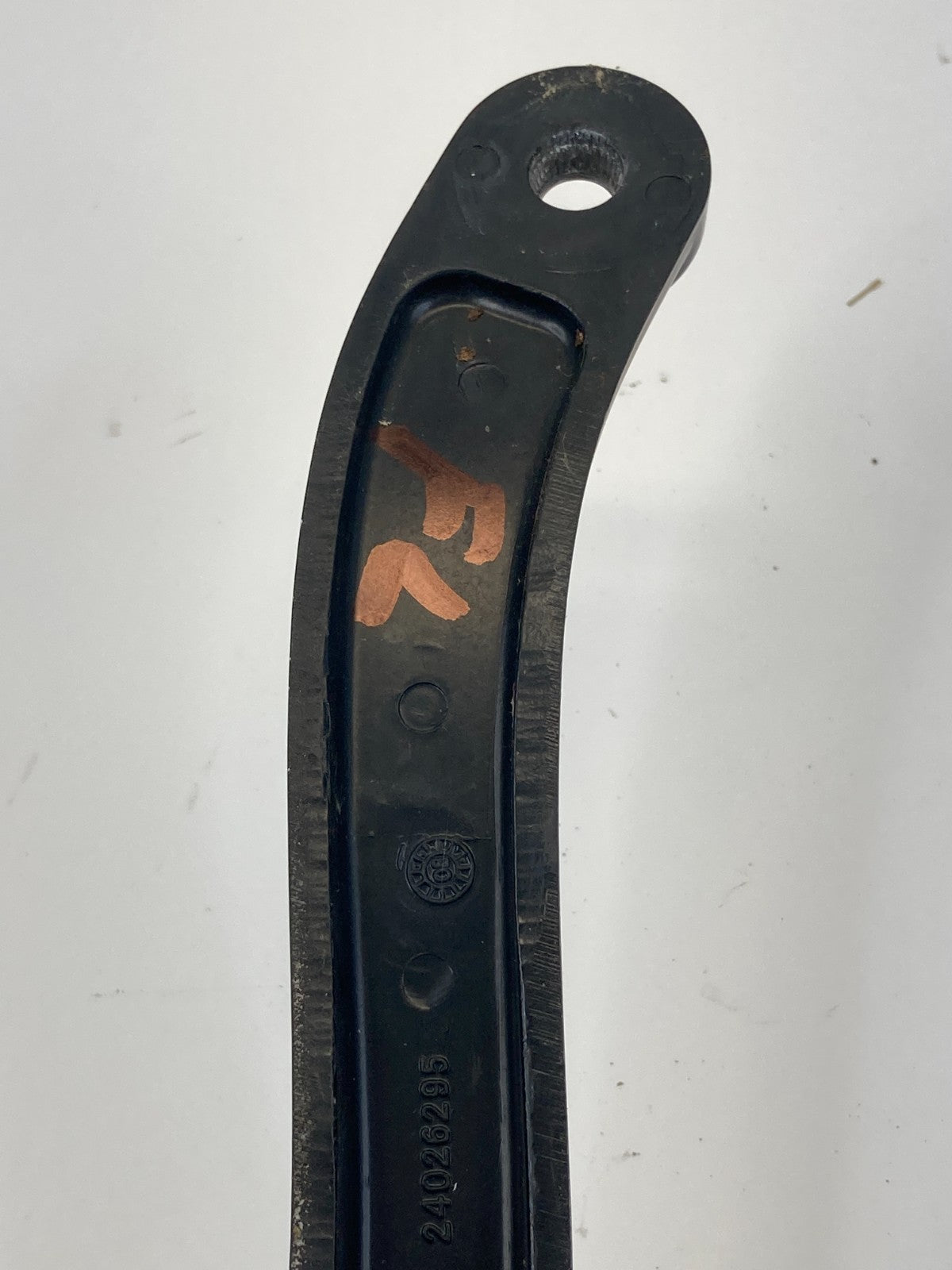 2005-2011 Cadillac STS Front Windshield Wiper Arm Pair Set 24026296 OEM