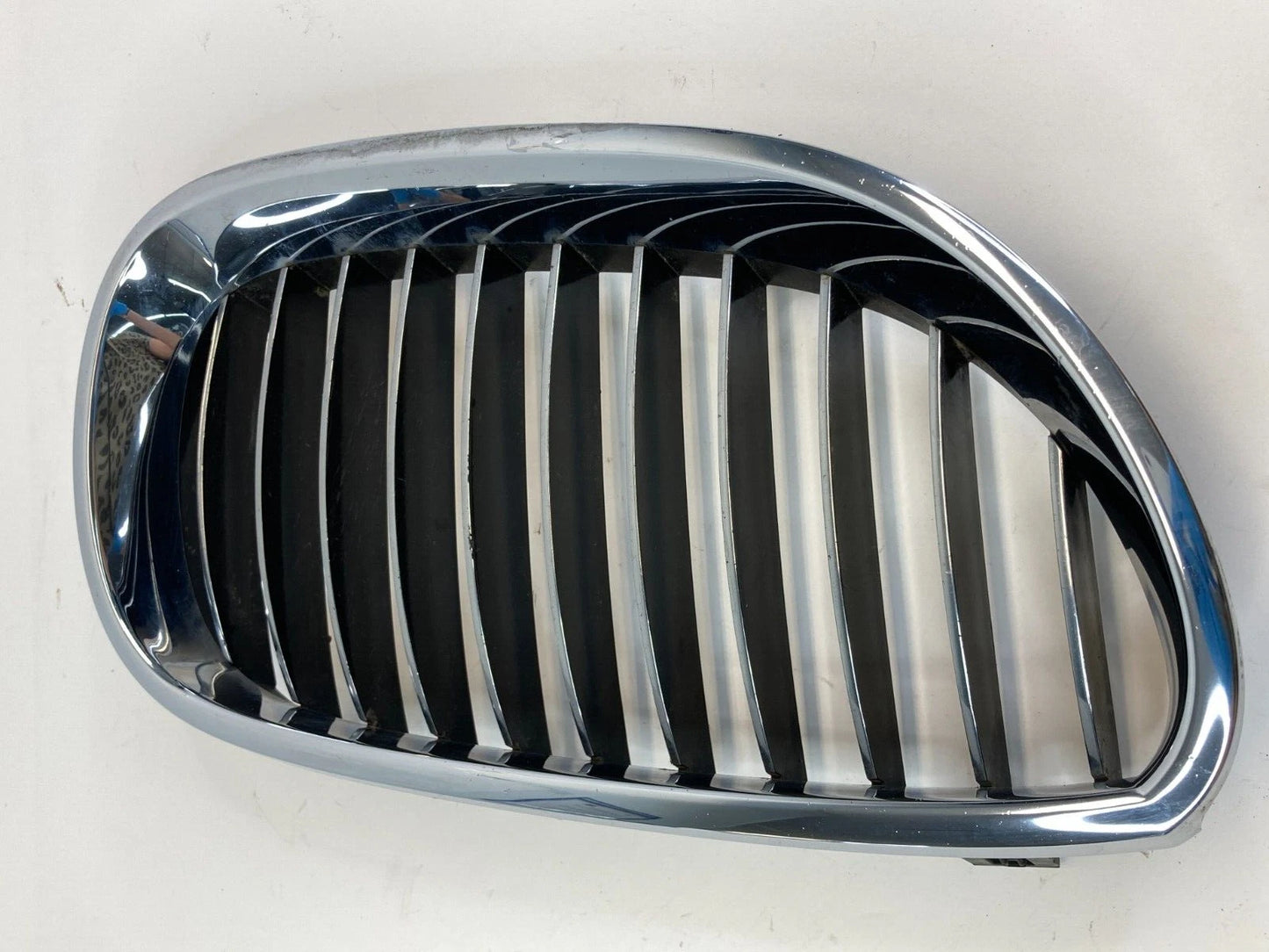 2009 2010 BMW 535I XDRIVE SEDAN RIGHT PASSENGER GRILLE UPPER BUMPER 106271 OEM