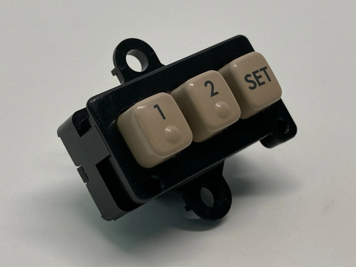 2006 2007 SUBARU B9 TRIBECA FRONT LEFT DRIVER SEAT MEMORY SWITCH BUTTON OEM