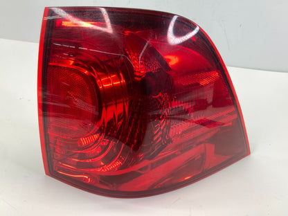 2009-2014 VW Routan Right Quarter Pannel Mounted Tail Light Taillight 04575868AD