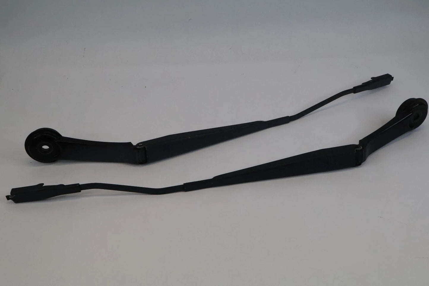 2012-2018 FORD FOCUS FRONT WINDSHIELD WIPER ARMS PAIR LEFT RIGHT OEM CM5117C495