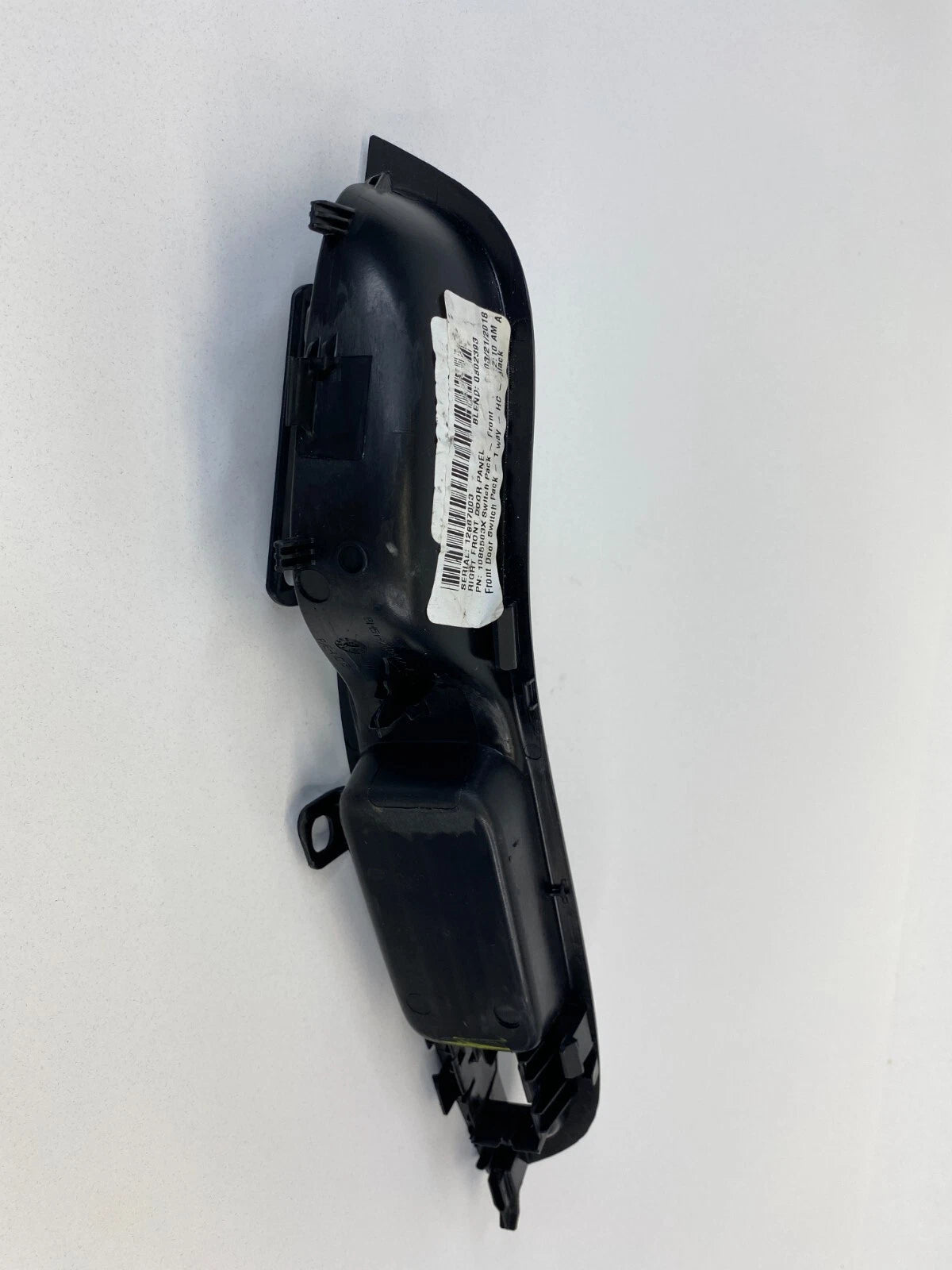2012-2018 FORD FOCUS FRONT RIGHT DOOR WINDOW SWITCH BEZEL PANEL BM51240A4A OEM