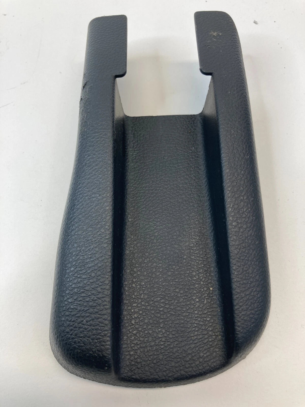 2009-2013 HONDA FIT PASSENGER SEAT FRONT RIGHT INNER TRACK COVER 81104-TF0-G010