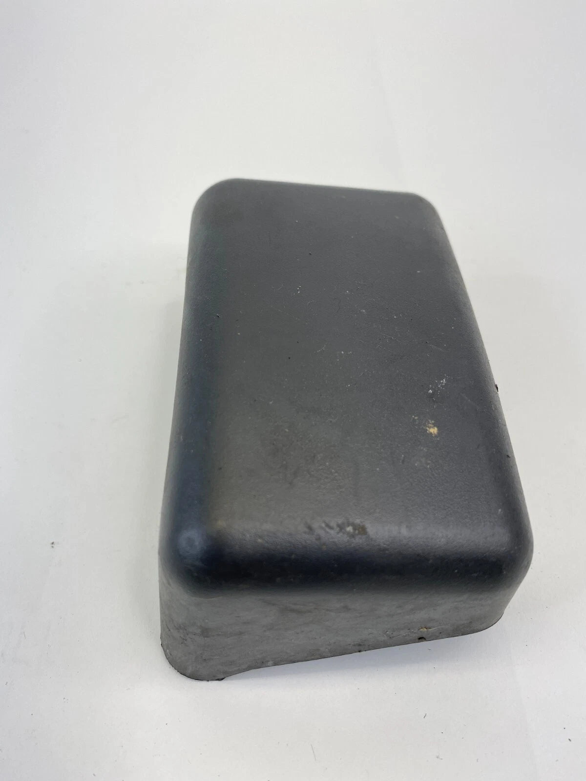 2006-2012 FORD FUSION FRONT RIGHT SEAT REAR TRACK COVER TRIM 6E53-54618D000-AA