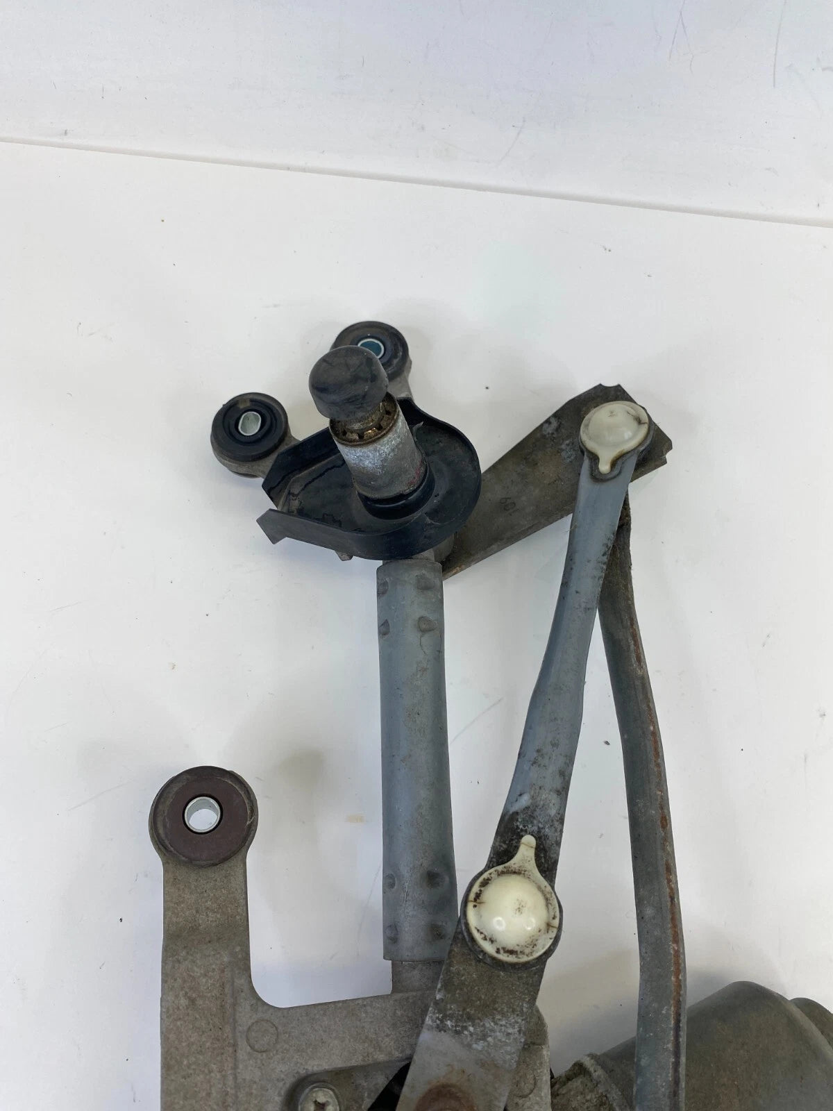 2009-2014 HONDA FIT FRONT WINDSHIELD WIPER MOTOR & LINKAGE ASSEMBLY 76505TK6A01