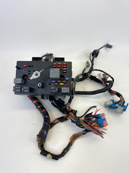 2006 2007 Saturn Vue 3.5L Dash Interior Fuse Relay Box Compartment 15774918 OEM