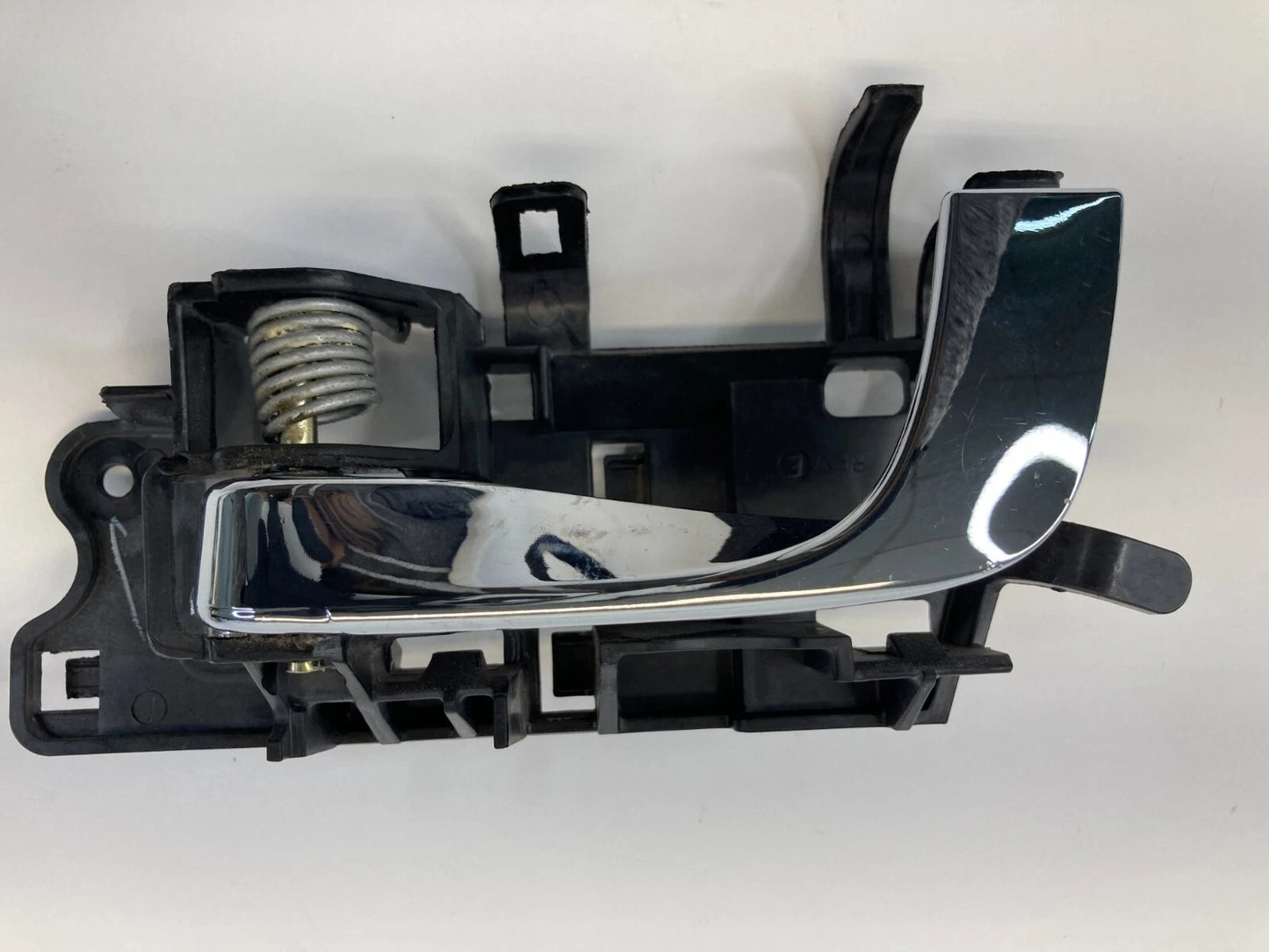 2003-2007 CADILLAC CTS REAR LEFT SIDE INNER INTERIOR DOOR HANDLE 25707889 OEM