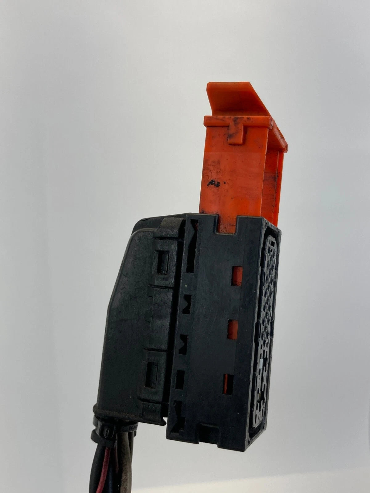 03 04 HONDA ACCORD COUPE 2.4L ABS ANTI LOCK BRAKE MODULE CONNECTOR PLUG SOCKET