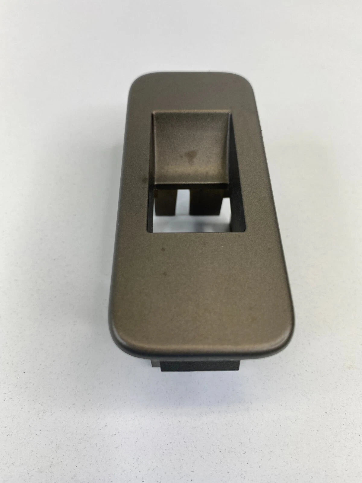2011-2015 LINCOLN MKX REAR RIGHT INTERIOR DOOR WINDOW SWITCH BEZEL 78274B08A OEM