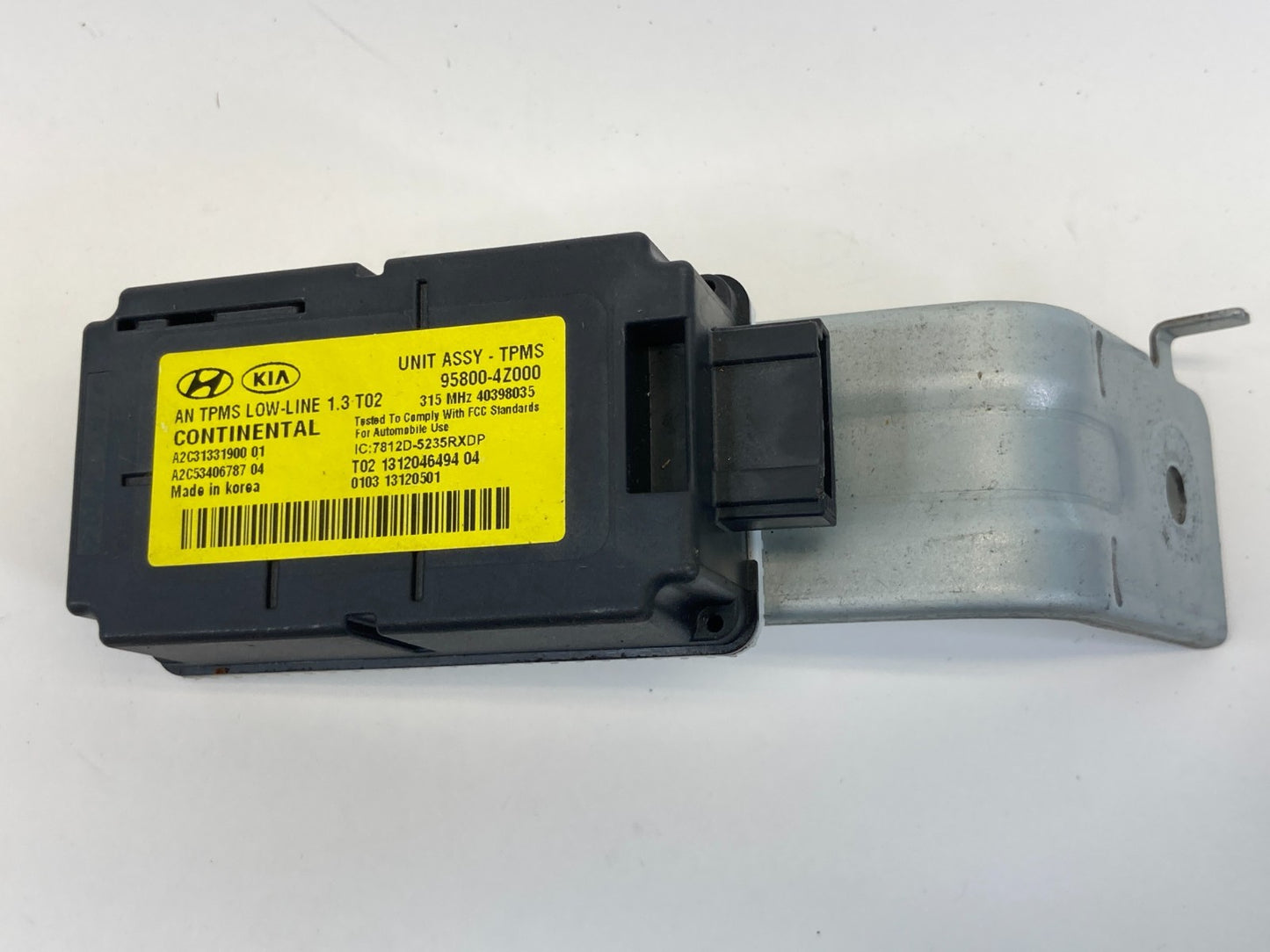 2013-2016 Hyundai Santa Fe Tire Pressure Control Module TPMS 95800-4Z000 OEM