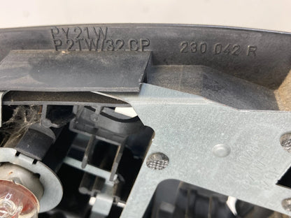 99 00 BMW 323I SEDAN REAR RIGHT TAIL LIGHT CARRIER BULB HOLDER 63218383100 OEM