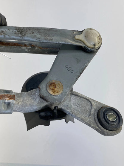 07-11 TOYOTA YARIS HTCHBCK FRONT WINDSHIELD WIPER MOTOR W LINKAGE 8511052510 OEM