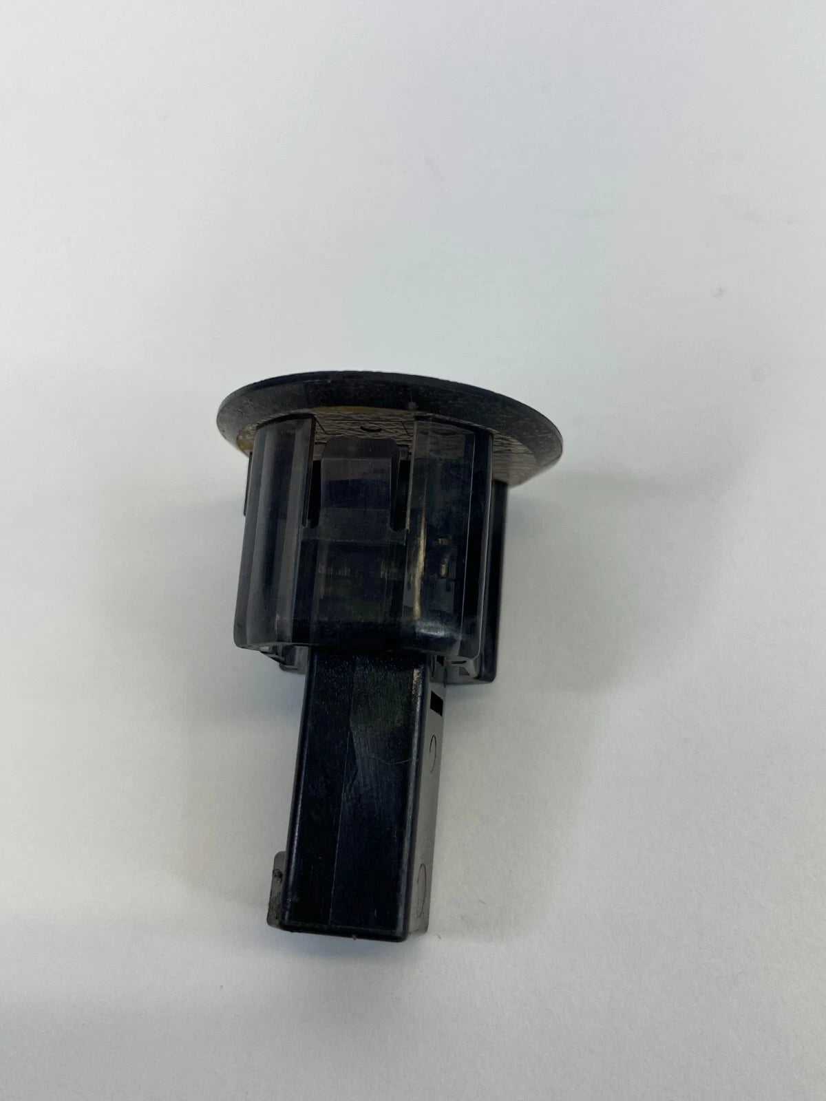 2003-2008 INFINITI G35 DASHBOARD SUN LIGHT SENSOR REPEATER OEM