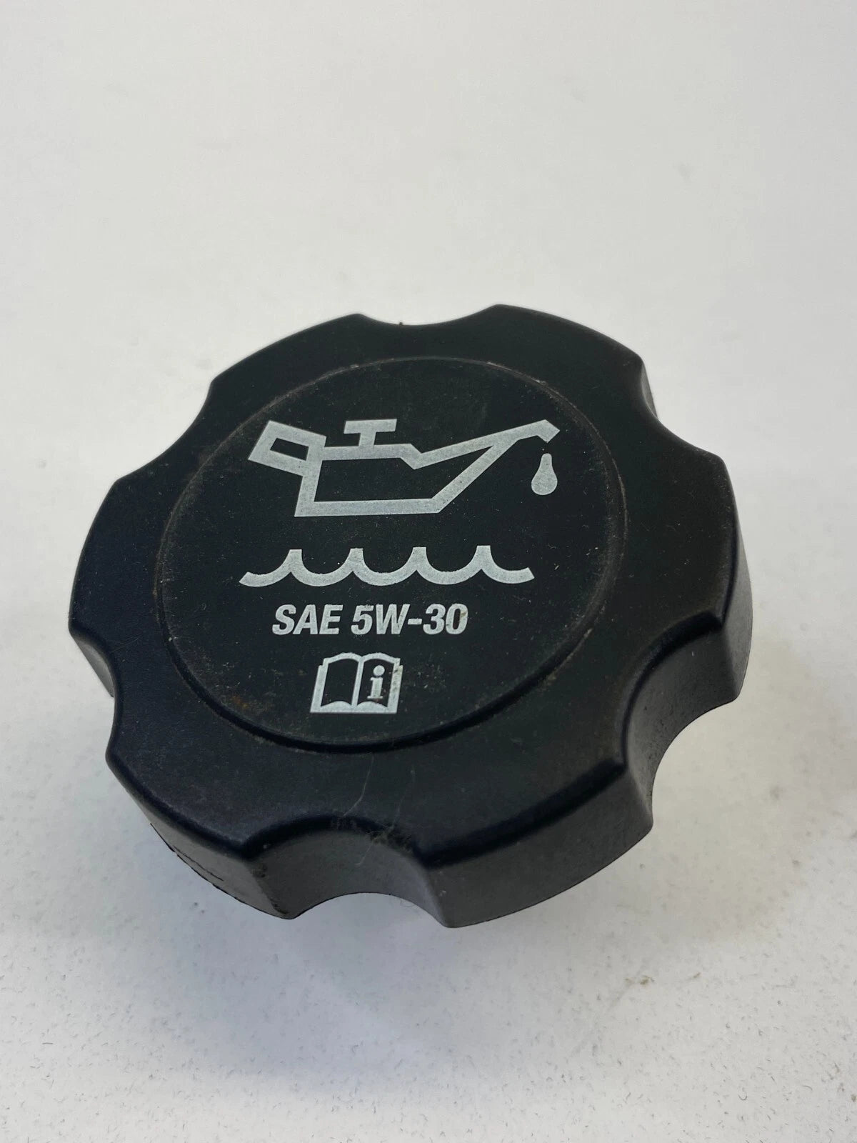 2006 2007 2008 2009 PONTIAC TORRENT 3.4L ENGINE OIL FILLER CAP LID OEM