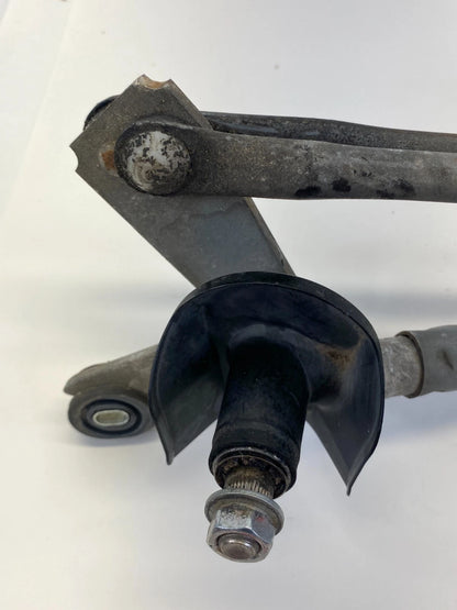 07-11 TOYOTA YARIS HTCHBCK FRONT WINDSHIELD WIPER MOTOR W LINKAGE 8511052510 OEM