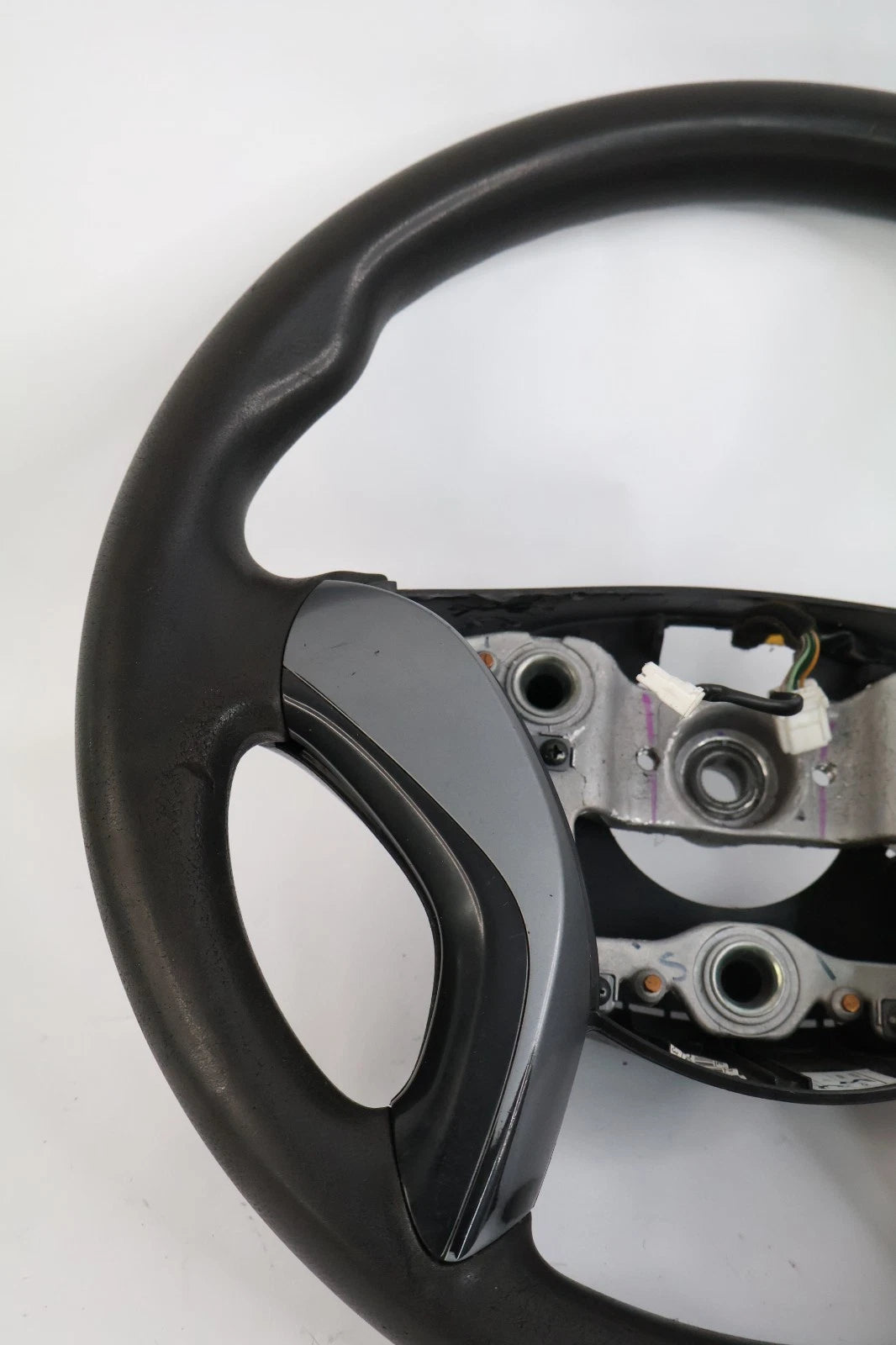 2011-2016 HYUNDAI ELANTRA STEERING WHEEL BLACK WITH CRUISE CONTROL SWITCHES OEM