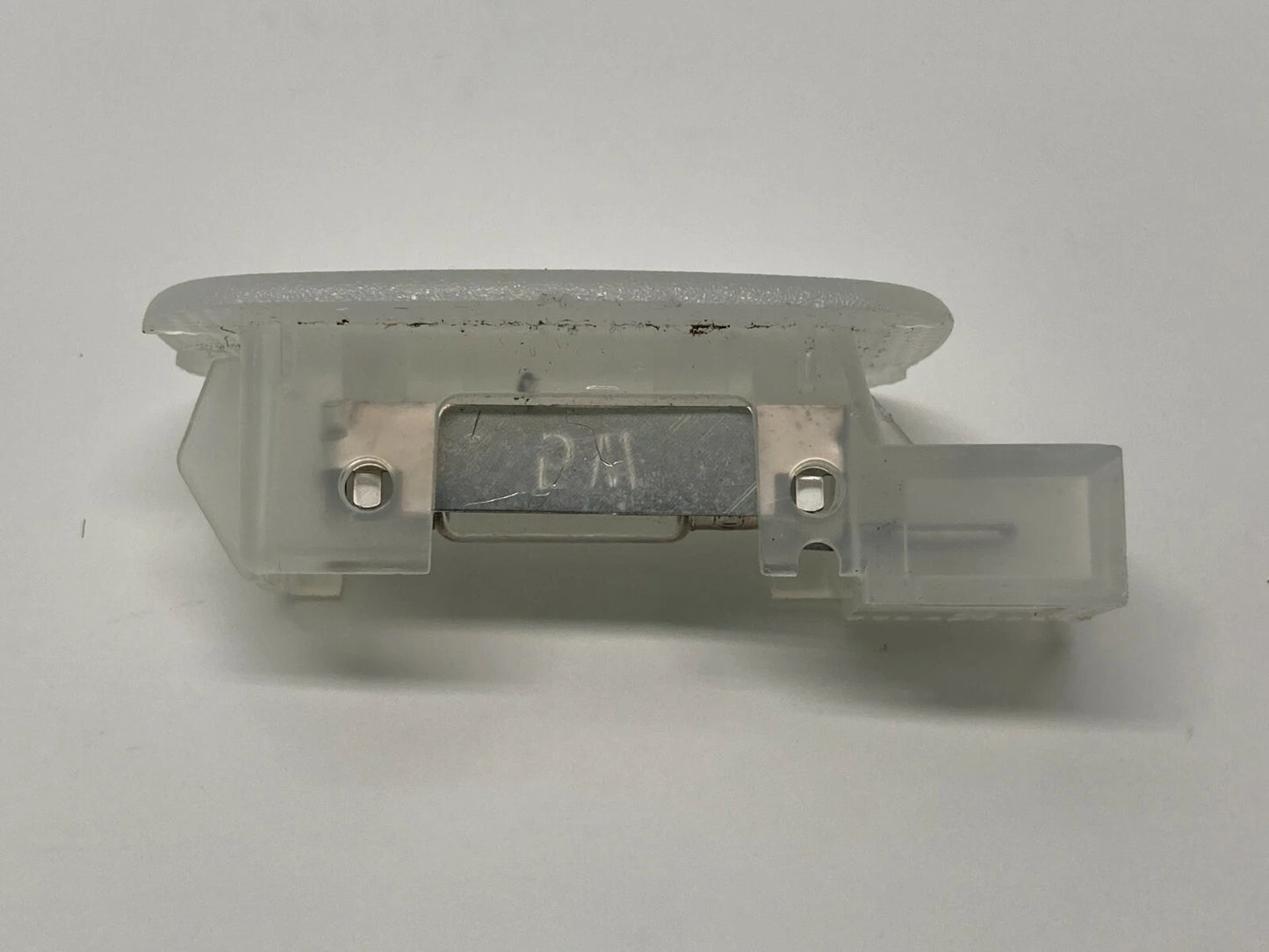 01-05 MERCEDES-BENZ C320 RIGHT INTERIOR COURTESY LIGHT MAP LAMP 208820050 OEM
