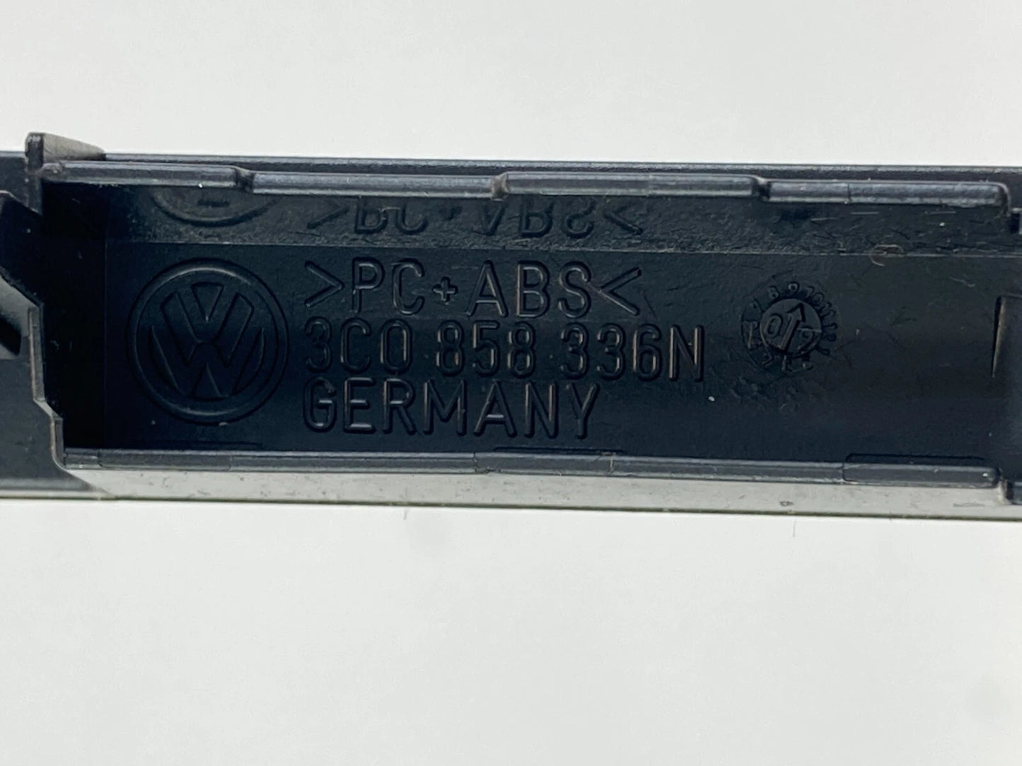 2006-2010 VOLKSWAGEN PASSAT 09-11 CC DASH INTRUMENT PANEL TRIM BAR 3C0-858-336N