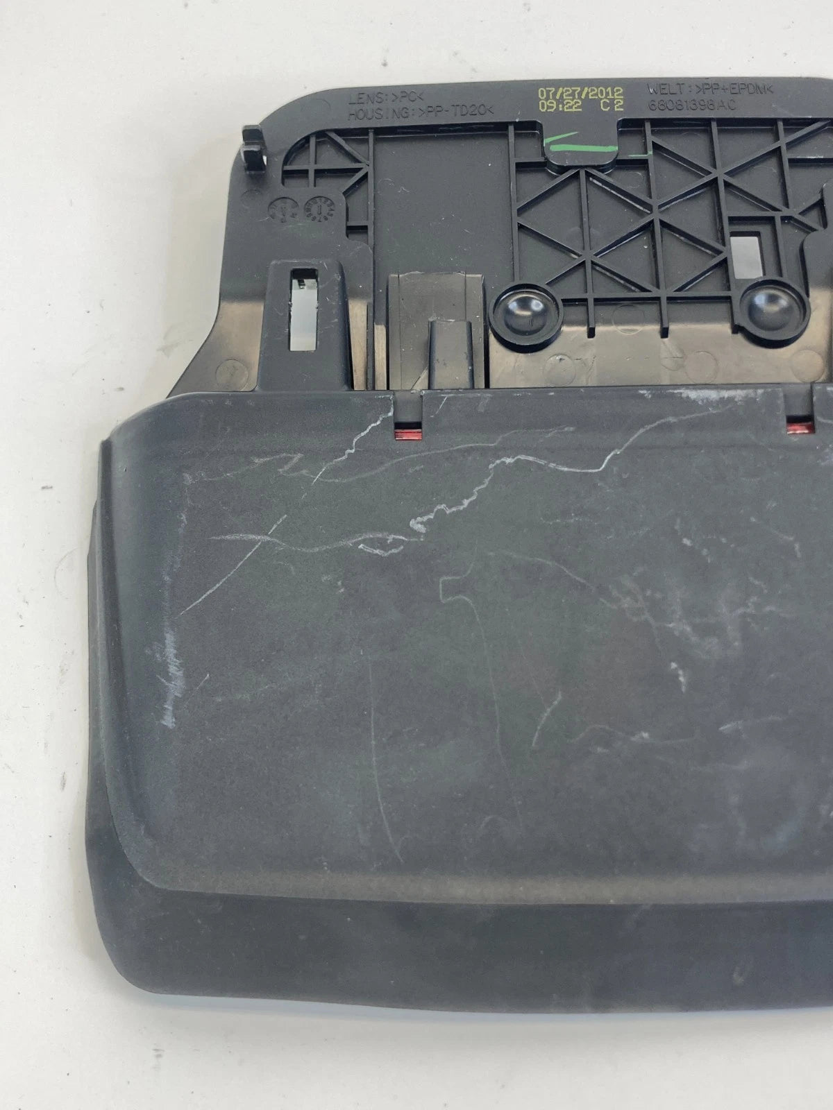 2013-2016 Dodge Dart 3rd Third Brake Stop Light Lamp High Mount 68081398AC OEM