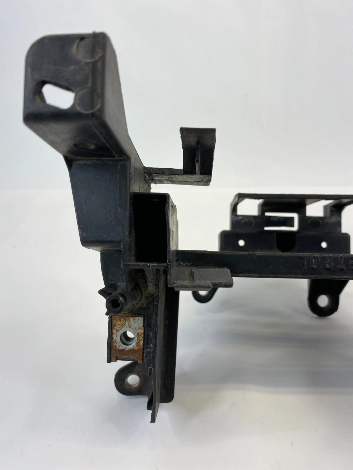 2007-2015 MINI COOPER ENGINE CONTROL MODULE SUPPORT BRACKET HOLDER 2754241 OEM