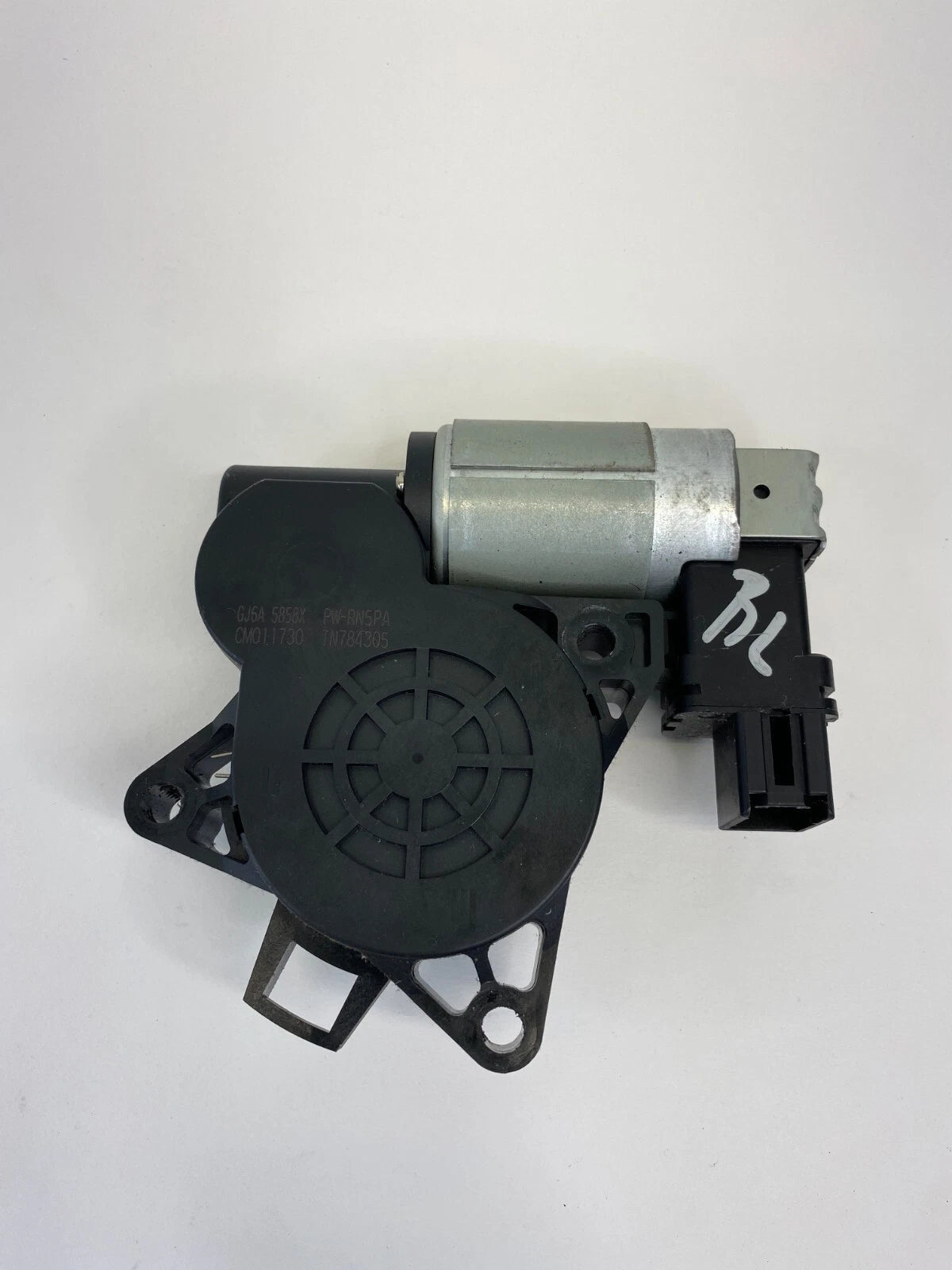2003-2008 MAZDA 6 MAZDA6 REAR LEFT SIDE DOOR POWER WINDOW MOTOR GJ6A5858X OEM