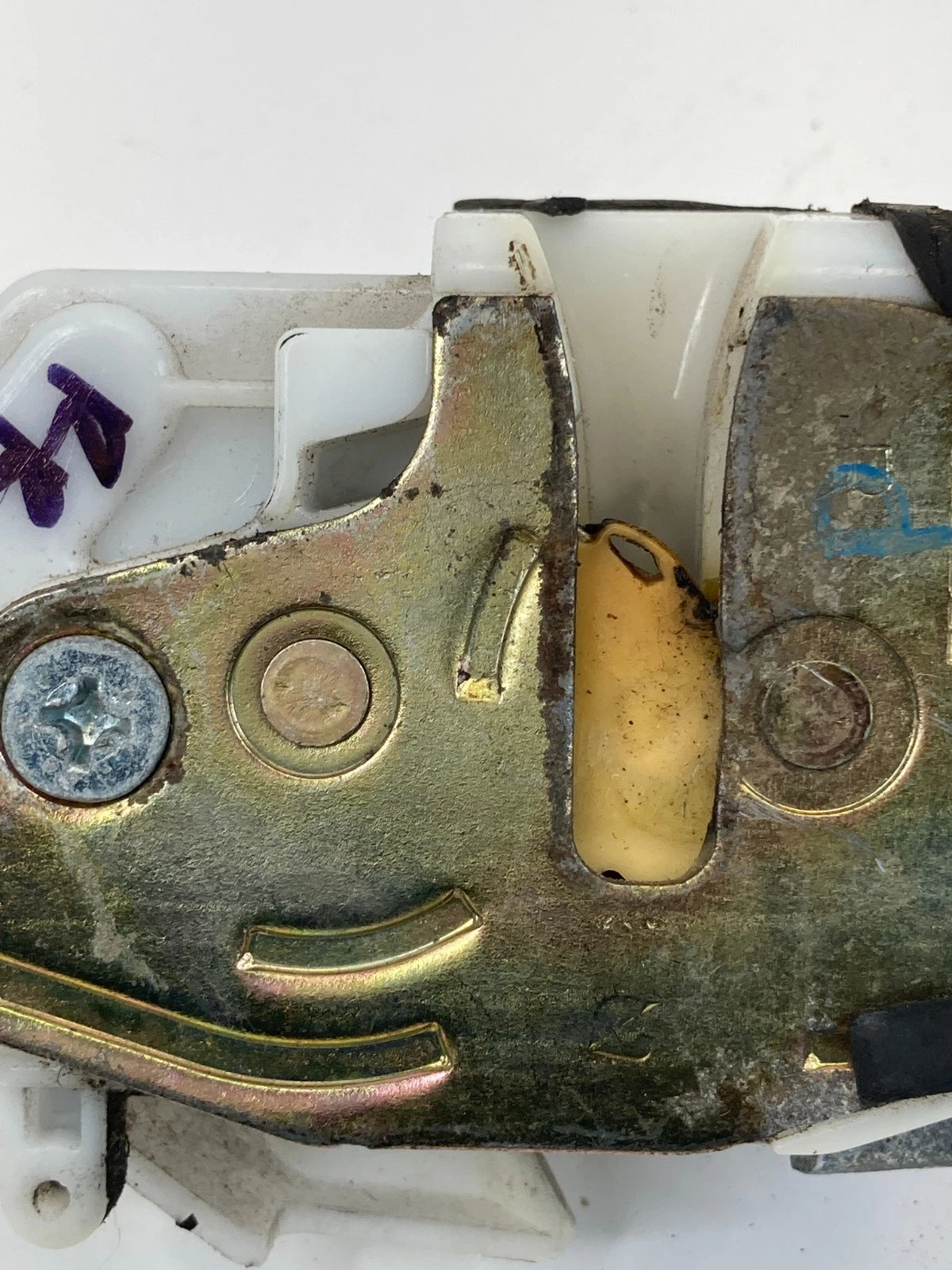 01-05 HONDA CIVIC SEDAN REAR RIGHT SIDE MANUAL DOOR LATCH LOCK RELEASE ACTUATOR