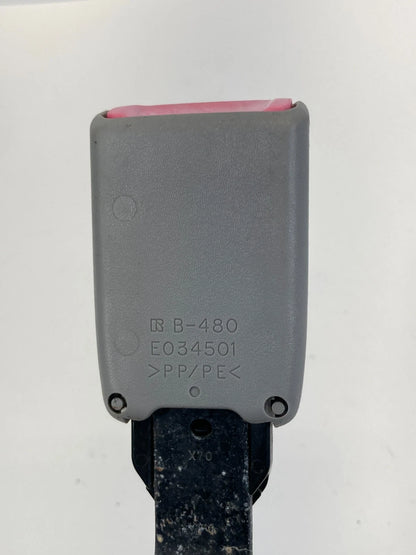 2008-2010 TOYOTA HIGHLANDER FRONT LEFT DRIVER SEAT BELT BUCKLE ASSEMBLY OEM