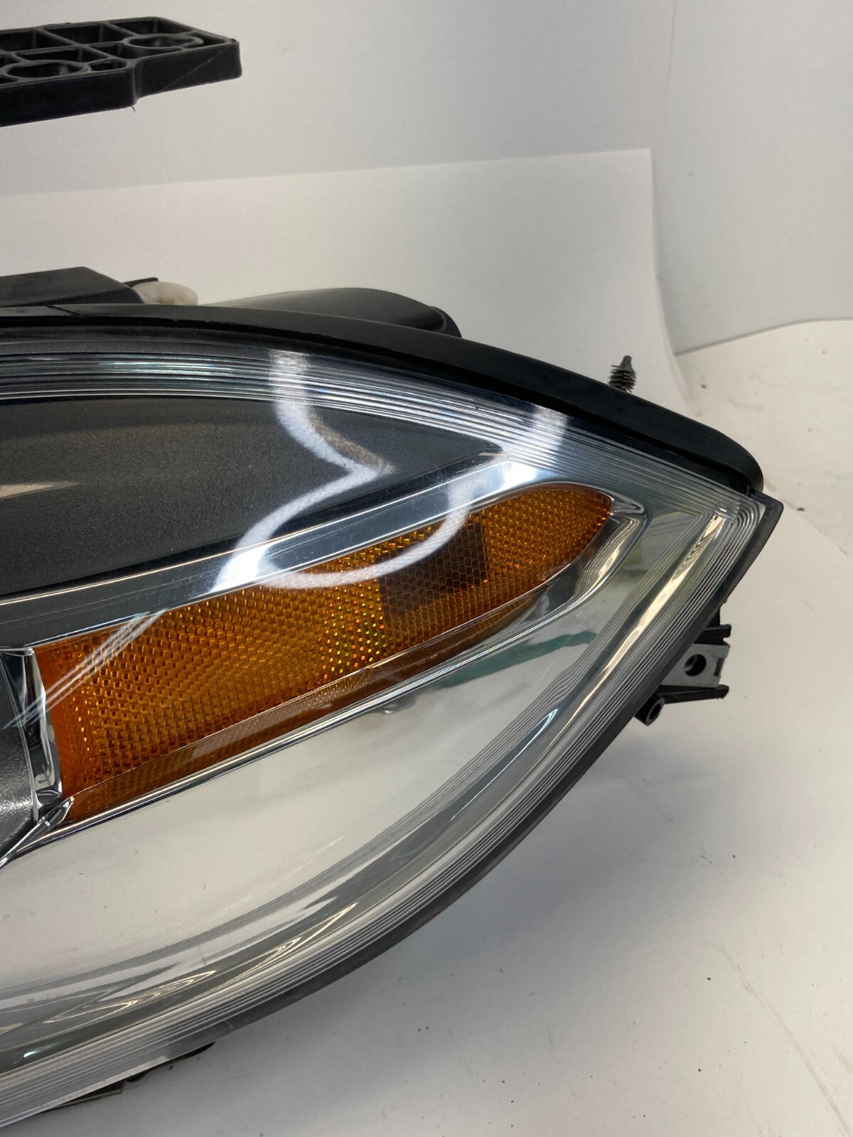 2013-2016 Dodge Dart Sedan Left Driver Headlight Headlamp Halogen Aftermarket