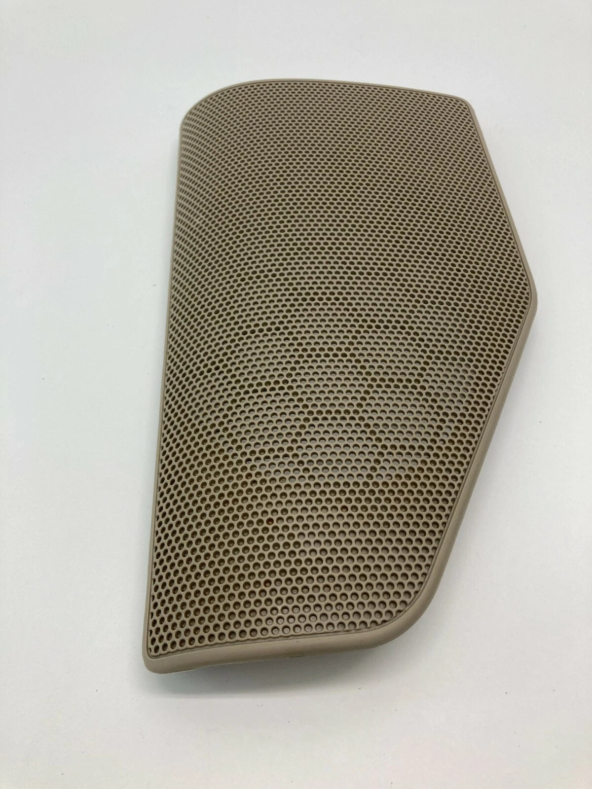 04-07 FORD FREESTAR REAR RIGHT SIDE SPEAKER DOOR COVER GRILL 5F23-17310B08-AAW