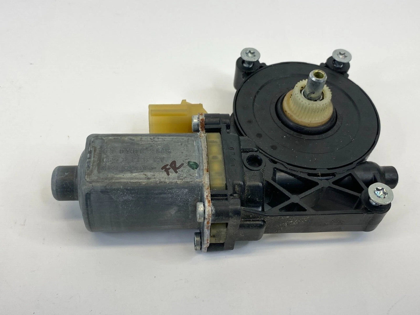 13-15 CHEVY MALIBU 16 MALIBU LIMITED FRONT RIGHT SIDE WINDOW MOTOR 0130822685