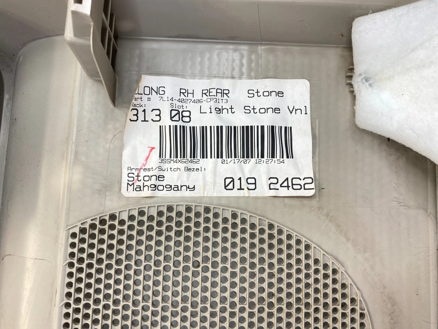 07-14 EXPEDITION REAR RIGHT BACK DOOR INTERIOR PANEL BEZEL TRIM 7L1Z4027406BA