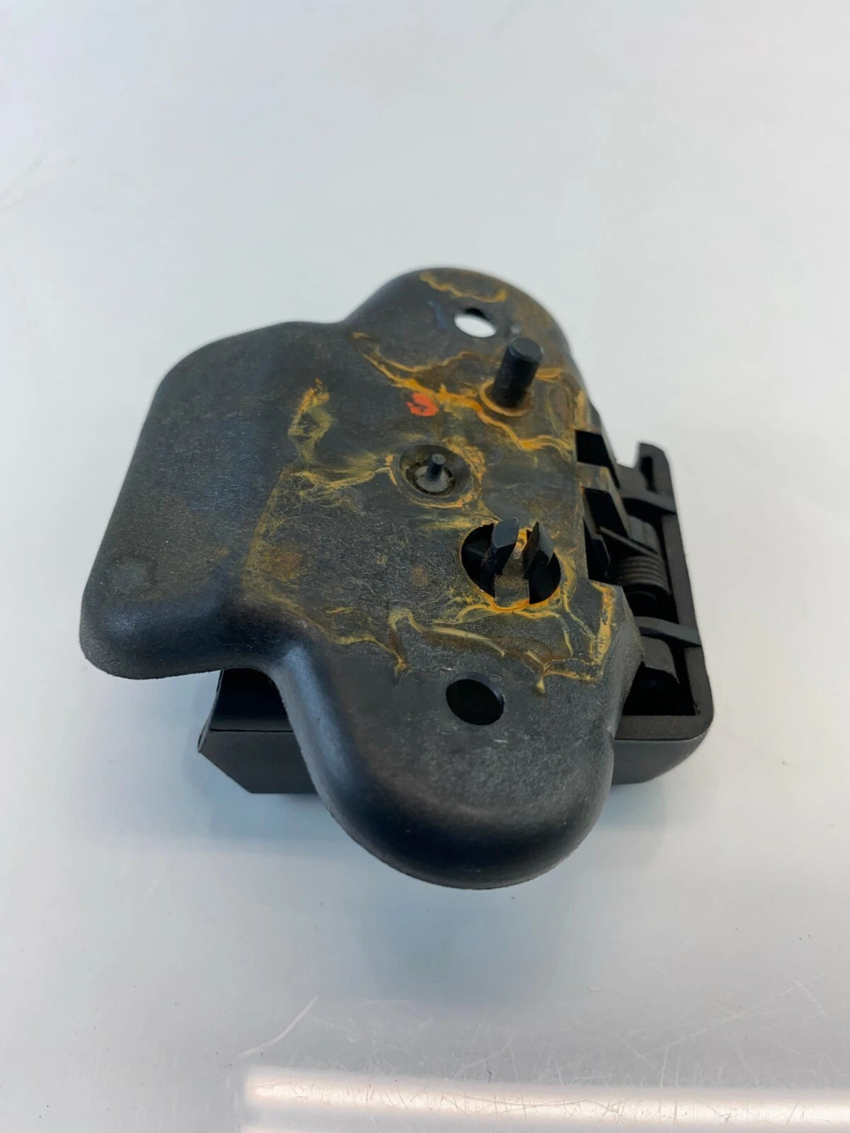 2008-2010 CHRYSLER TOWN & COUNTRY HOOD LATCH RELEASE HANDLE LEVER ASSEMBLY