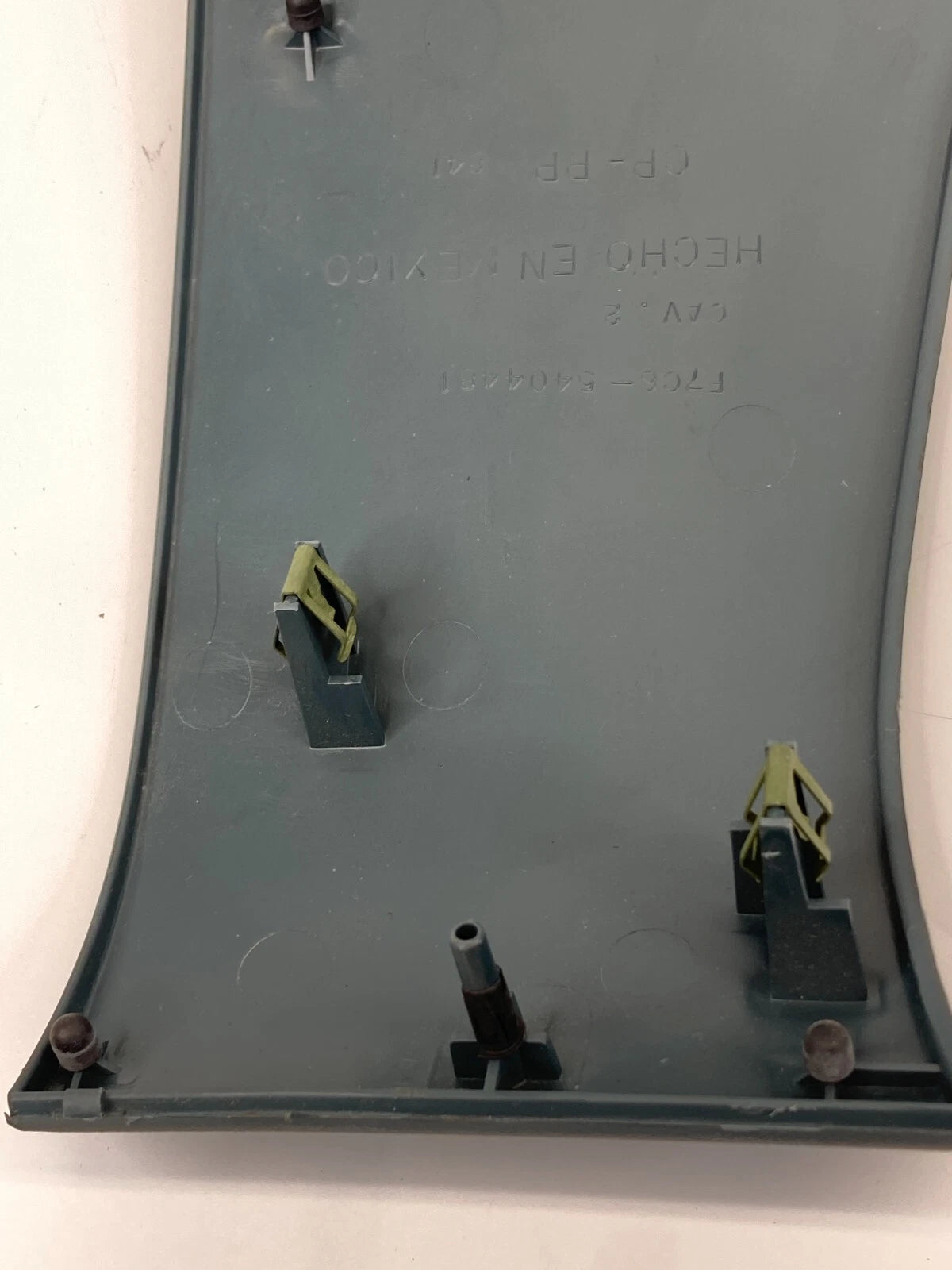 97 98 99 00 01 02 FORD ESCORT DASH KNEE BOLSTER LOWER TRIM PANEL F7C65404481 OEM