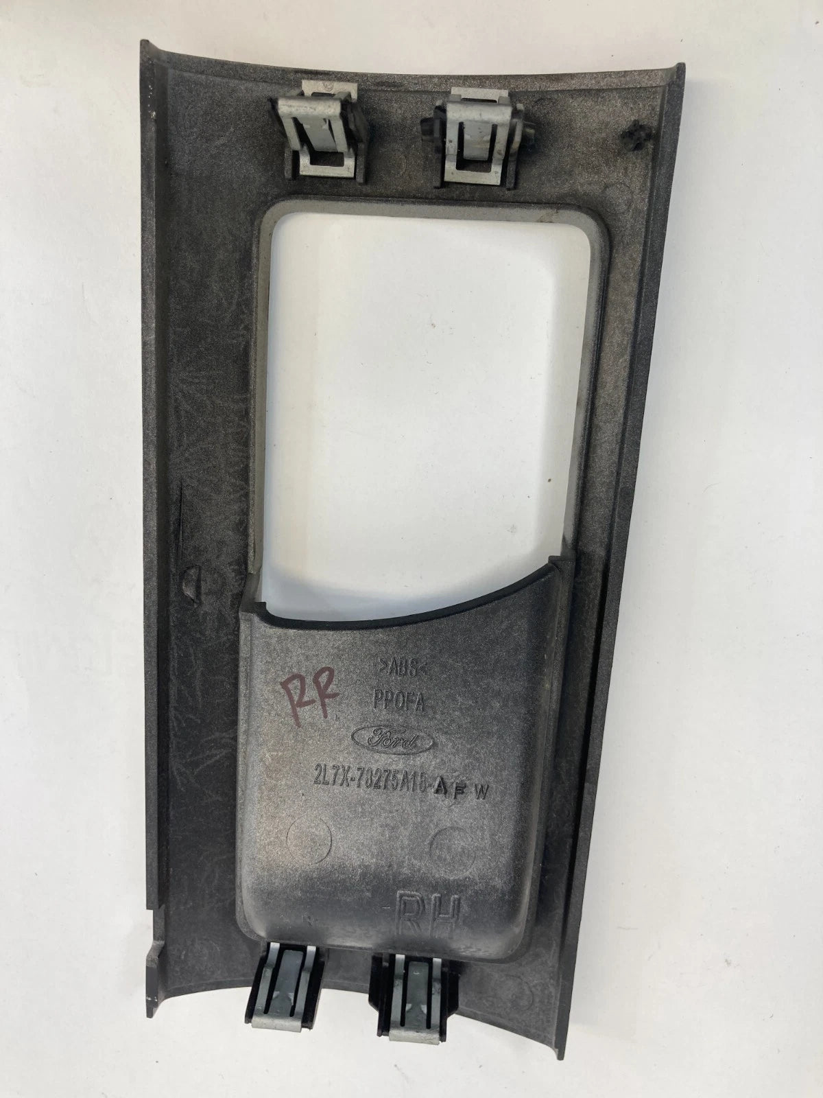 03-06 LINCOLN NAVIGATOR REAR RIGHT INNER DOOR HANDLE BEZEL COVER 2L7X-78275A18