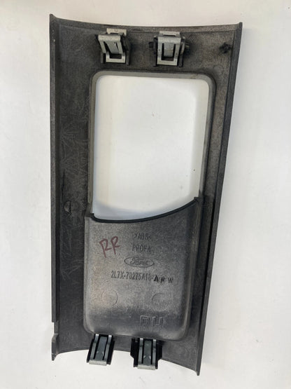 03-06 LINCOLN NAVIGATOR REAR RIGHT INNER DOOR HANDLE BEZEL COVER 2L7X-78275A18