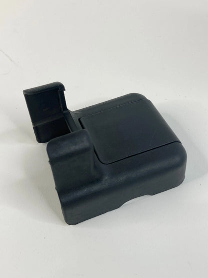 2011-2014 HYUNDAI SONATA FRONT LEFT SEAT TRACK FLOOR COVER END CAP BEZEL OEM