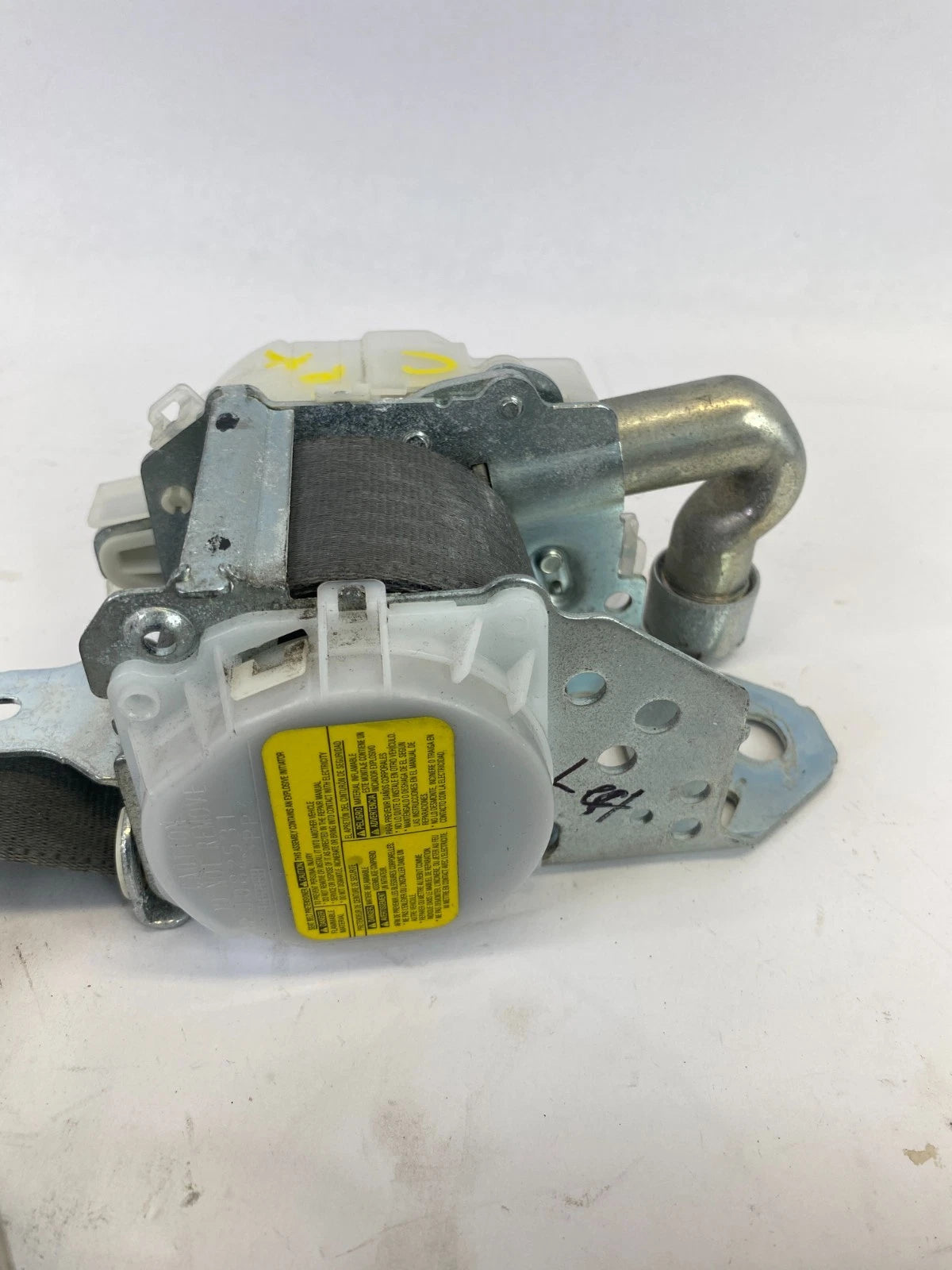 2011-2016 TOYOTA VENZA FRONT LEFT DRIVER SEAT BELT RETRACTOR A1349-P OEM