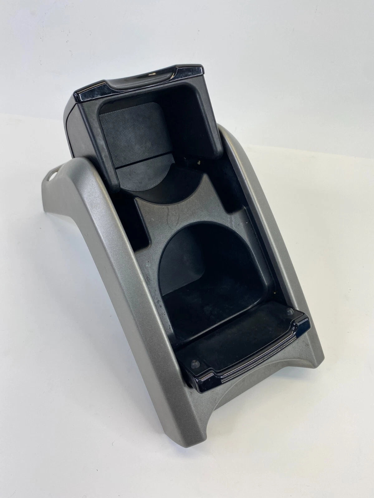 2004-2009 TOYOTA PRIUS FRONT CENTER CONSOLE CUP HOLDER W/ TRIM 1A8C1-009G OEM