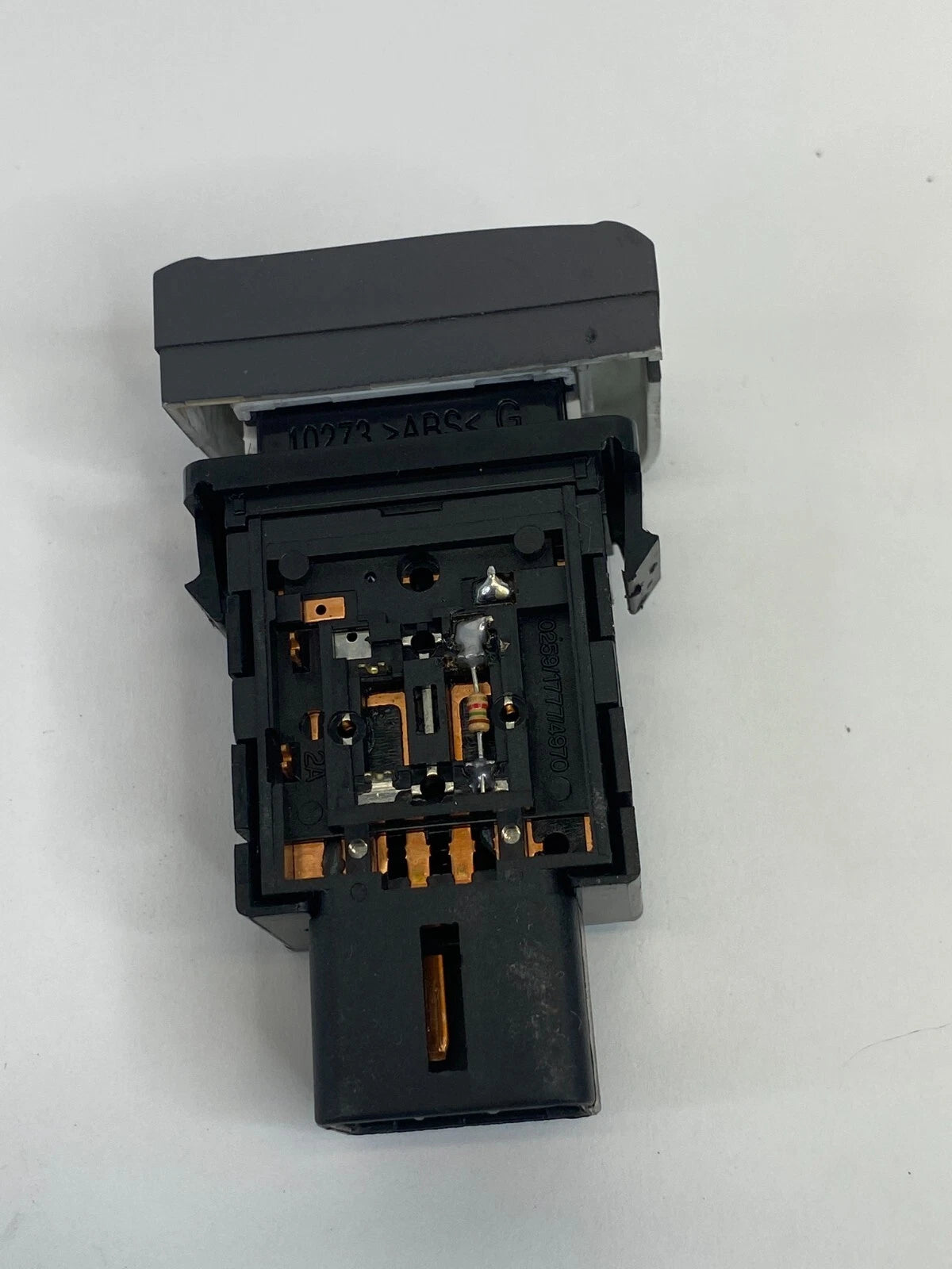 2011-20016 HYUNDAI ELANTRA SEDAN DASHBOARD STABILAZER CONTROL SWITCH ASSEMBLY