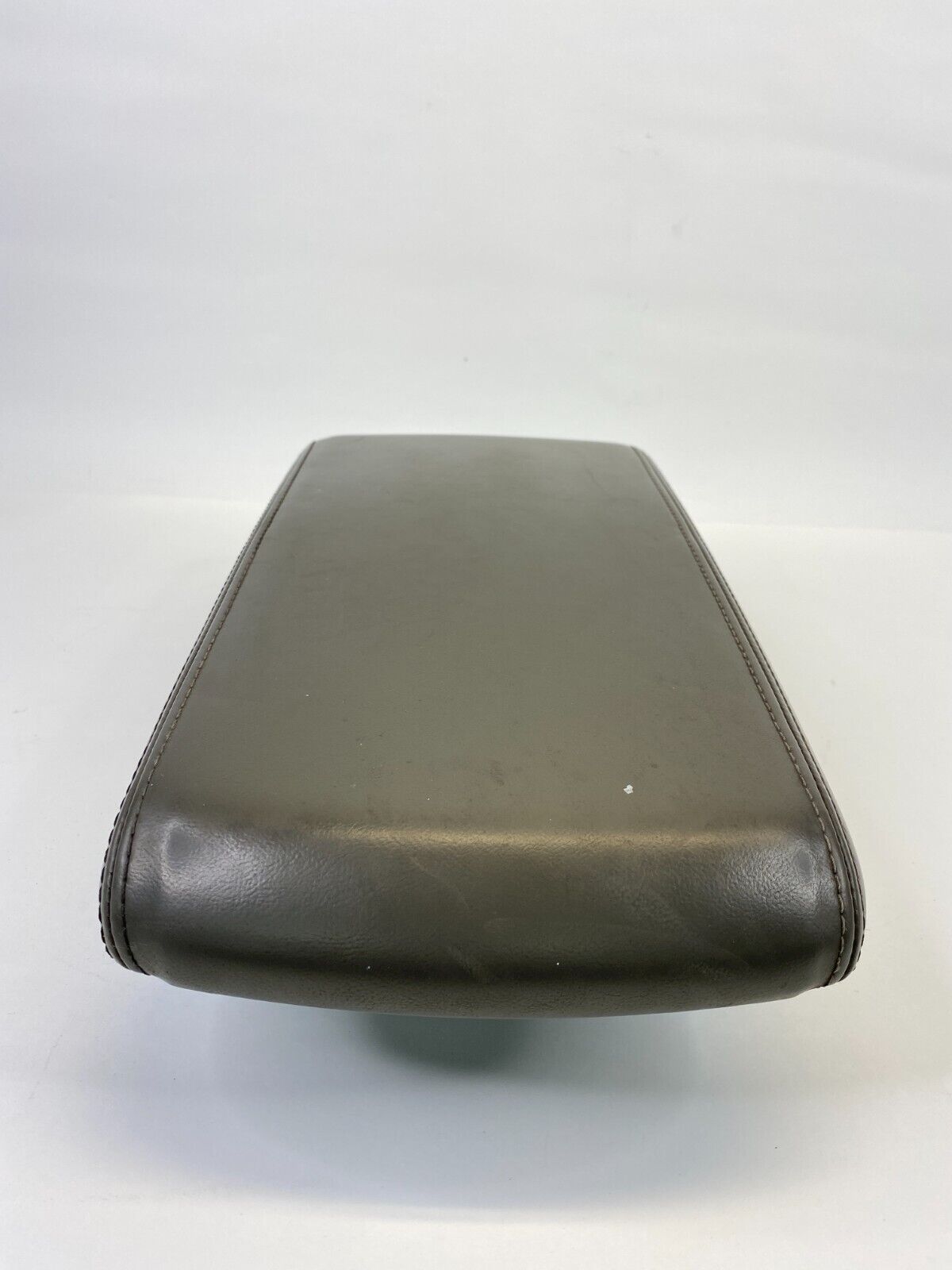 2008 2009 Chrysler 300 Center Console Lid Armrest Arm Rest Storage Compartment