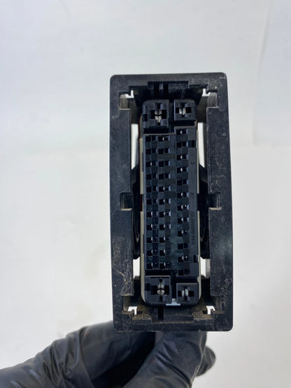 2012-2017 KIA RIO ANTI-LOCK BRAKE PUMP MODULE CONNECTOR HARNESS WIRE PLUG OEM