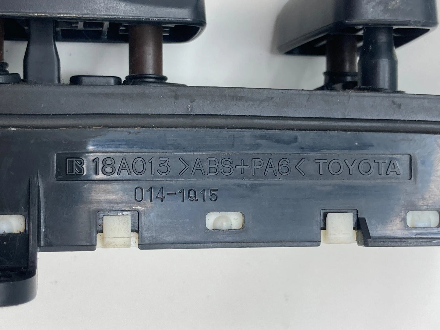 99-03 LEXUS RX300 FRONT LEFT DRIVER SEAT ADJUSTMENT CONTROL SWITCH OEM 18A013