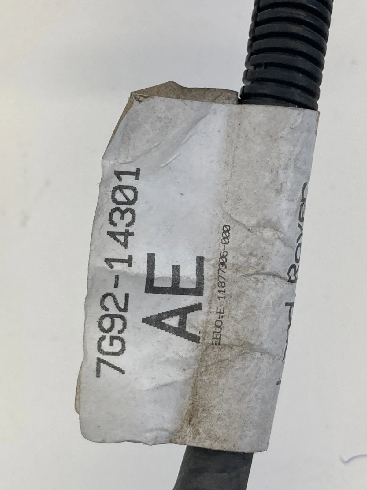 2008-2012 LAND ROVER LR2 BATTERY NEGATIVE CABLE WIRE TERMINAL 7G92-14301-AE OEM