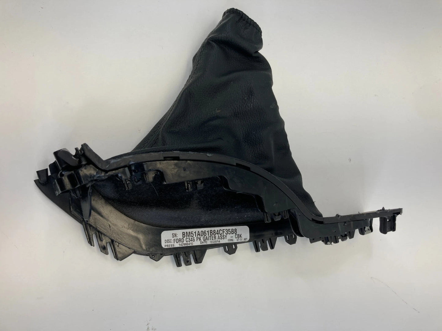 12 13 14 FORD FOCUS CENTER CONSOLE PARKING BRAKE HANDLE BOOT BM51-A061B84CF OEM